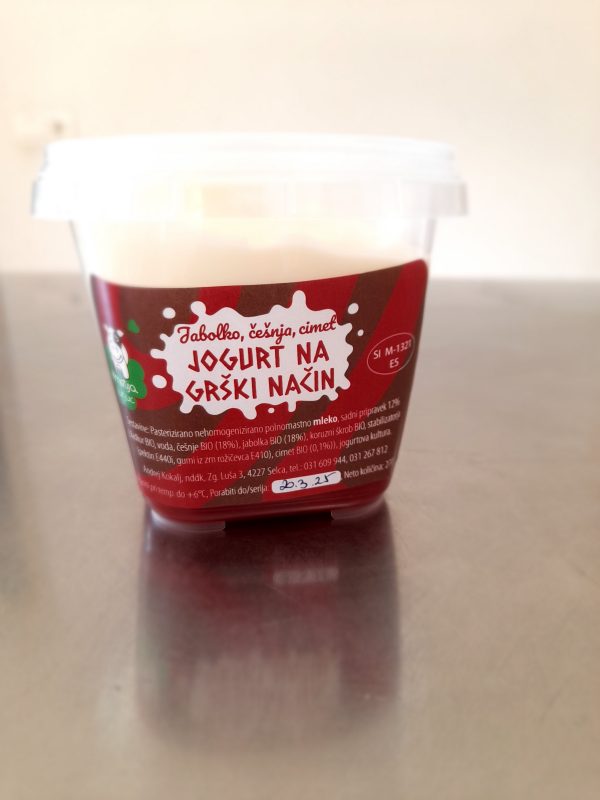Jogurt na grški način - jabolko, češnja, cimet 270g