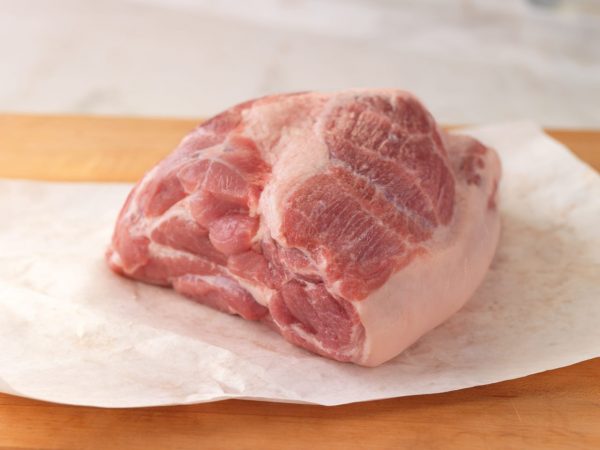 Svinjsko pleče 1kg