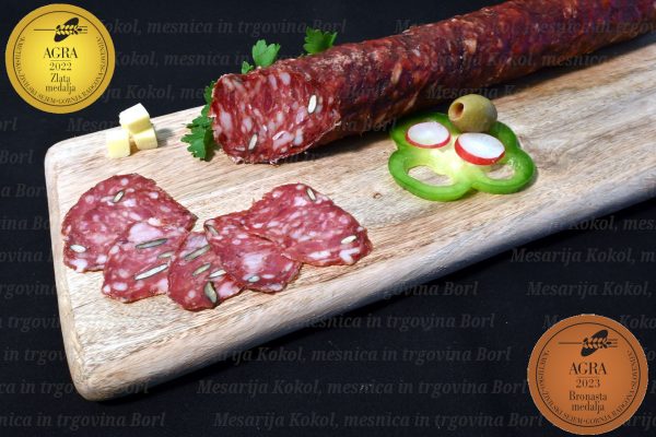 Suha salama z bučnimi semeni